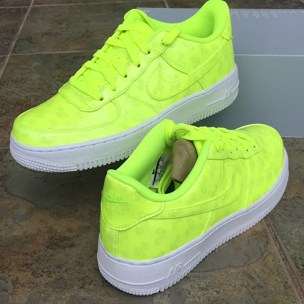 NIKE AIR FORCE 1 LV8 UV (GS) volt/volt-white-white - Picture 5 of 8